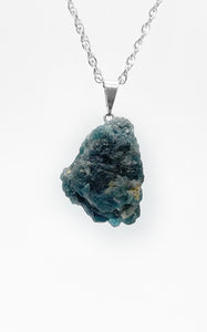 Collana Apatite grezza