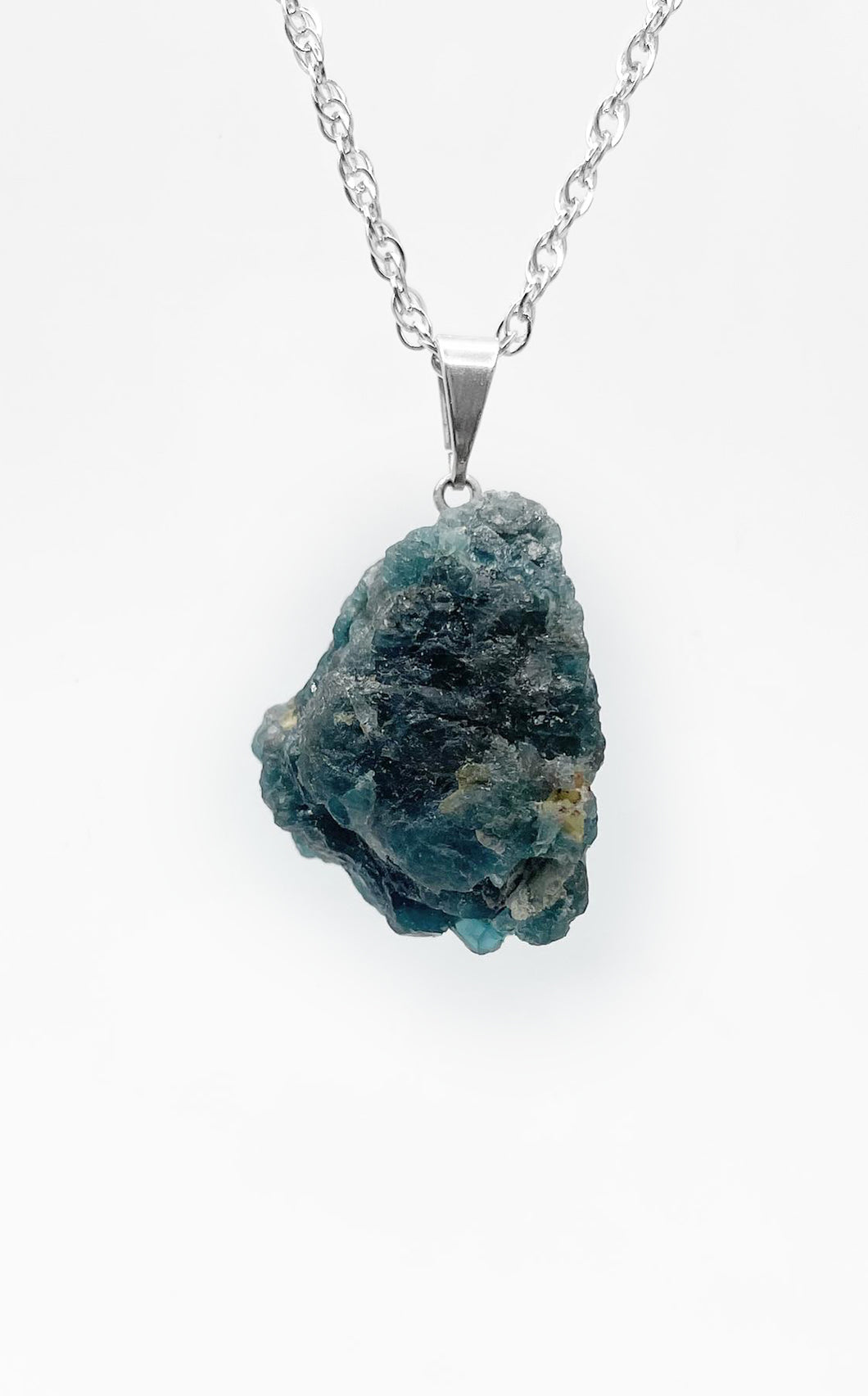 Collana Apatite grezza