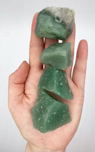 Carica l&#39;immagine nel visualizzatore di Gallery, Pietra di Avventurina Verde
