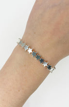 Carica l&#39;immagine nel visualizzatore di Gallery, Bracciale Ematite Stelle
