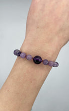 Carica l&#39;immagine nel visualizzatore di Gallery, Bracciale Lepidolite e Ametista
