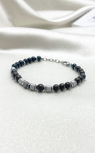 Carica l&#39;immagine nel visualizzatore di Gallery, Braccialetto Hiko- Onice, Shungite ed Ematite
