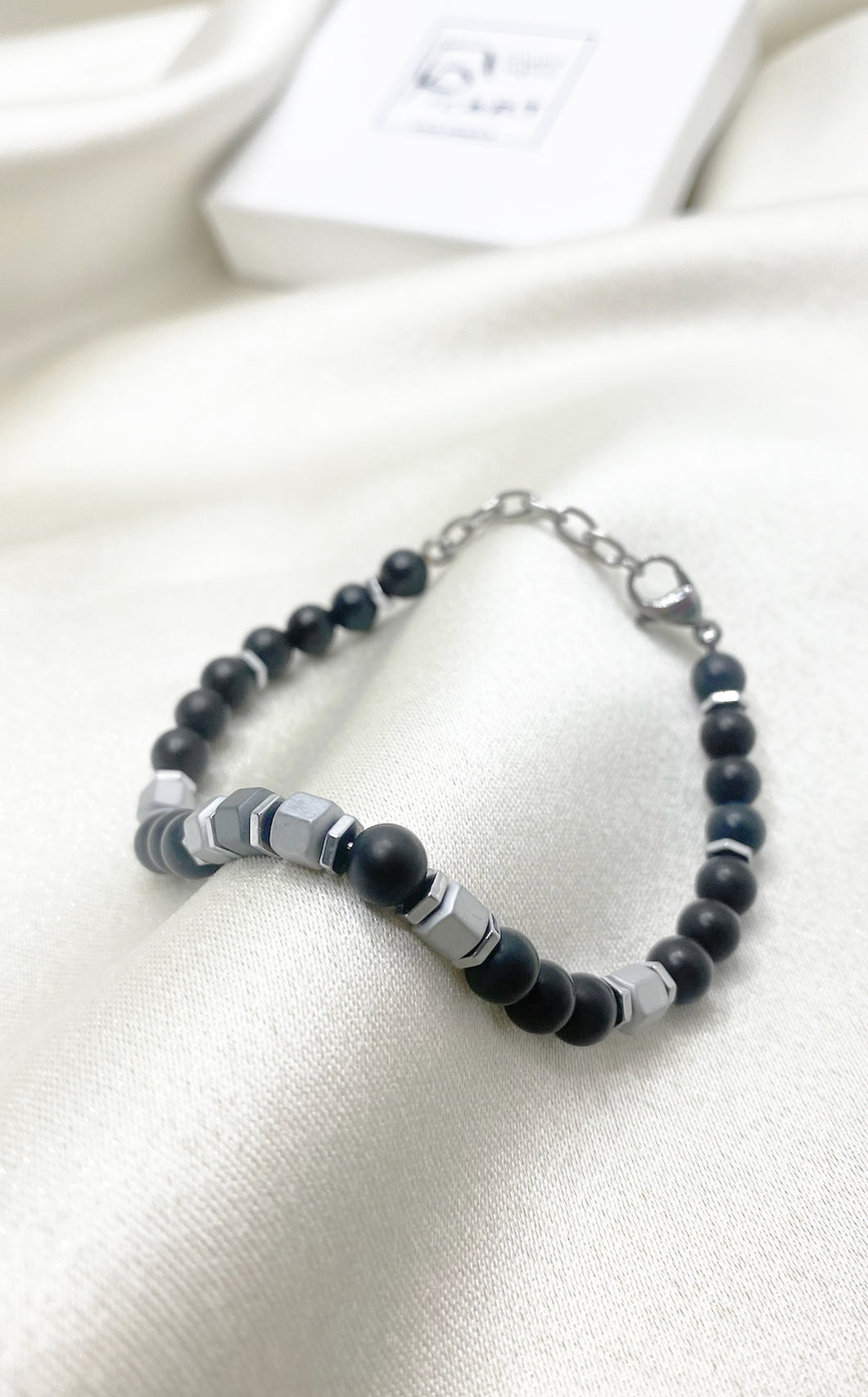 Braccialetto Hiko- Onice, Shungite ed Ematite