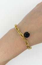 Carica l&#39;immagine nel visualizzatore di Gallery, Bracciale Once Upon a Time - Onice e Acciaio Inossidabile
