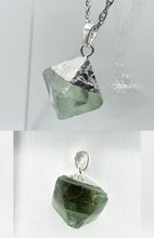 Carica l&#39;immagine nel visualizzatore di Gallery, Fluorite Luxor (Gemelli, Toro)
