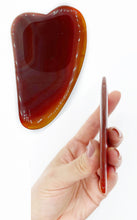 Carica l&#39;immagine nel visualizzatore di Gallery, Gua Sha di Corniola
