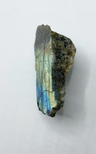 Carica l&#39;immagine nel visualizzatore di Gallery, Labradorite grezza
