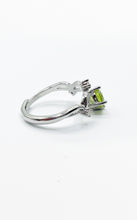 Carica l&#39;immagine nel visualizzatore di Gallery, Anello Peridoto  (rame placcato Argento 925)

