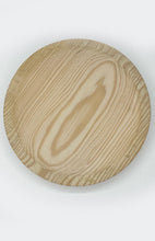 Carica l&#39;immagine nel visualizzatore di Gallery, Piattino di legno per Cristalli
