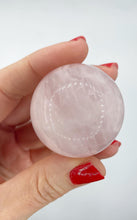 Carica l&#39;immagine nel visualizzatore di Gallery, Sfera di Quarzo Rosa
