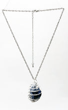 Carica l&#39;immagine nel visualizzatore di Gallery, Sodalite (Pesci)
